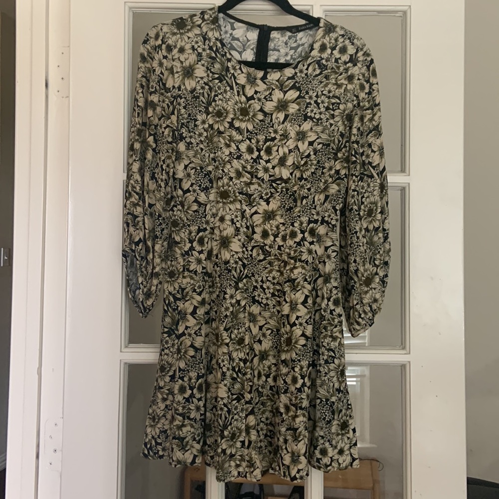 Zara mini floral dress size S
